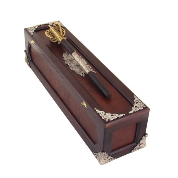 Модель булавы гетмана Полуботка в подарочном футляре