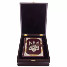 Книга "Иллюстрированная история Украины" М.С. Грушевский в деревянном футляре