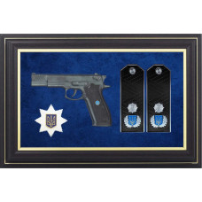 Коллаж "Пистолет Форт 14 и погоны генерала" 