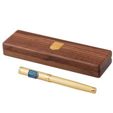 Ручка перьевая в подарочном футляре