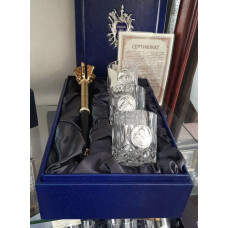 Подарочный набор бокалов "Гетманы Украины" с булавой