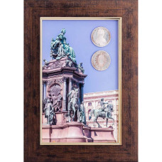 Коллаж "Эпоха Марии-Терезии: Монументальное наследие" с монетами