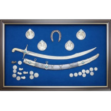 Коллаж "Сабля карабелла и гетманы Украины" синий фон