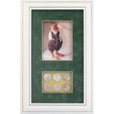 Коллаж "Сказочный кролик с коллекцией монет" Коллаж "Сказочный кролик с коллекцией монет"