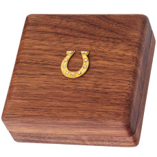 Подарок "Монета" в деревянном футляре с подковой Подарок "Монета" в деревянном футляре с подковой