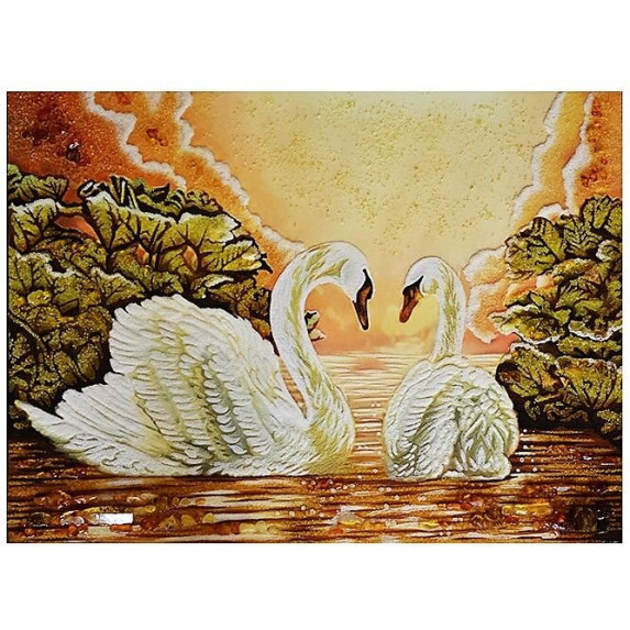 Картина из янтаря "Лебединая пара" 20x30